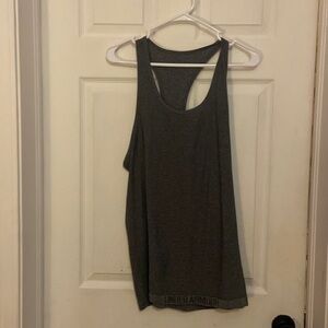 Large women’s UA workout tank